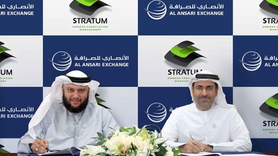 وقع الاتفاقية كل من راشد علي الأنصاري، مدير عام شركة الأنصاري للصرافة وسعيد عبد الكريم الفهيم، المدير التنفيذي  لشركة ستراتوم، بحضور عدد من كبار المسؤولين من الجانبين.