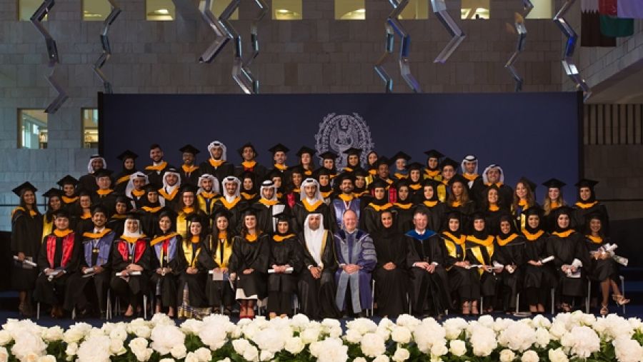 ارتدى إثنان وستون من طلاب السنة النهائية بجامعة جورجتاون عباءات التخرج والتقوا معاً للمرة الأخيرة في الرابع من مايو ليشاركوا في حفل التخرج الرسمي لطلاب دفعة 2017 الذين أكملوا دراستهم بجامعة جورجتاون في قطر.

تتكون دفعة هذا العام من 40 طالبة و22 طالباً يمثلون 18 جنسية مختلفة.