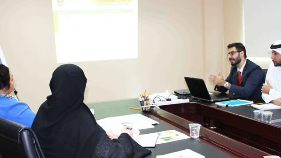 خلال الاجتماع 