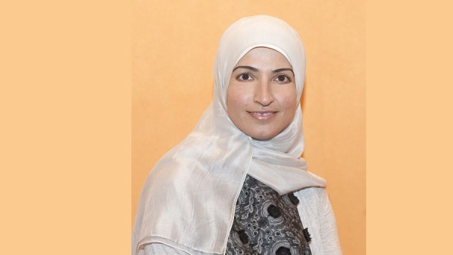 أكدت خبيرة في الصحة النفسية بمؤسسة حمد الطبية أن الأمهات الجدد اللاتي يحظين بالدعم الاجتماعي من الأقارب والأصدقاء يكنّ أقدر على تجاوز الفترة العصيبة التي يتعرضن لها بعد استقبالهن لمواليدهن الجدد ، كما يكنّ أقل عرضة للإصابة بالإكتئاب الحاد اللاحق للولادة 