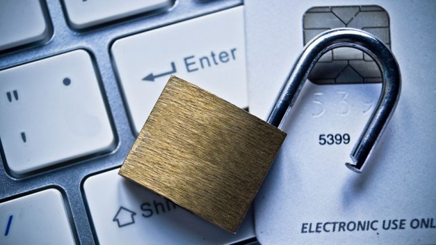 المتسوقون مطالبون بتوخي الحذر إزاء سهولة التسوق