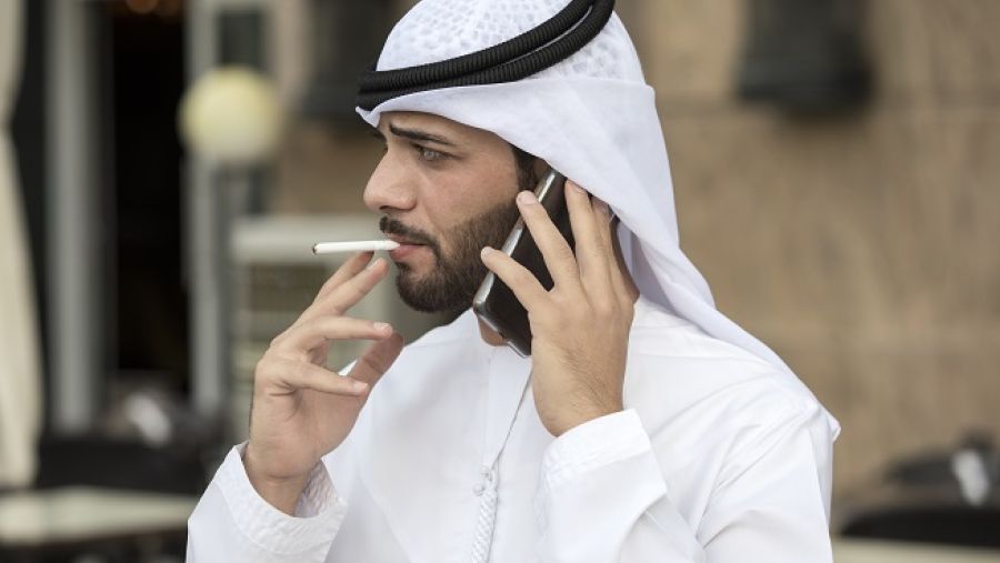 حظر بيع السجائر للمستهلكين أو تداولها بالأسواق المحلية بدون "الطوابع الرقمية" اعتباراً من أغسطس القادم ومنع الاستيراد من مايو