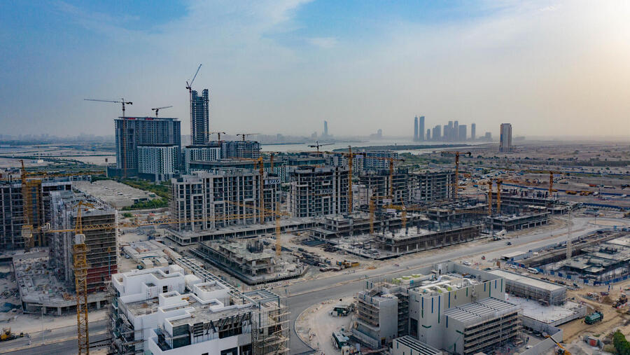 عزيزي تشترك مع ماك الكهروميكانيكية الهندسية للمقاولات لتطوير المرحلة الثالثة من ريفيرا