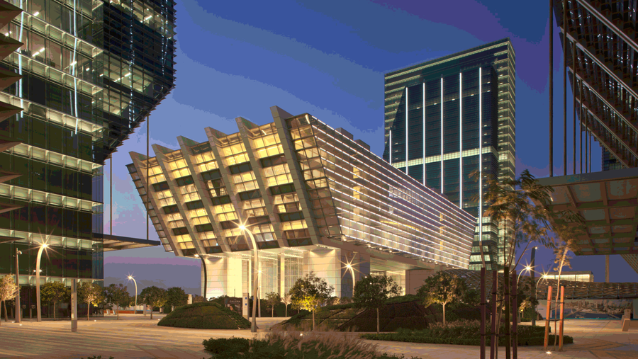 محاكم سوق أبوظبي العالمي تطلق برنامج القاضي الإماراتي بدعم من مكتب البعثات الدراسية