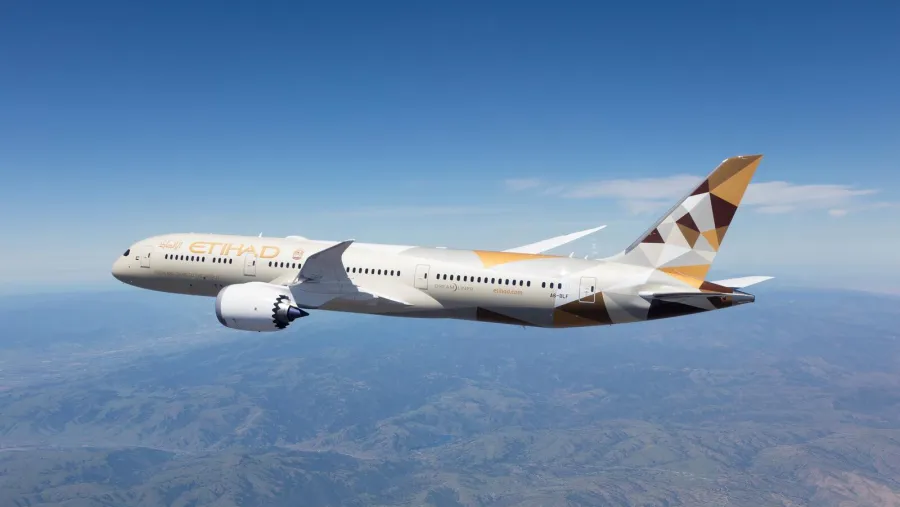  Etihad Airways Welcomes Ufc President Dana White and Welterweight Champion Kamaru Usman to Abu Dhabi