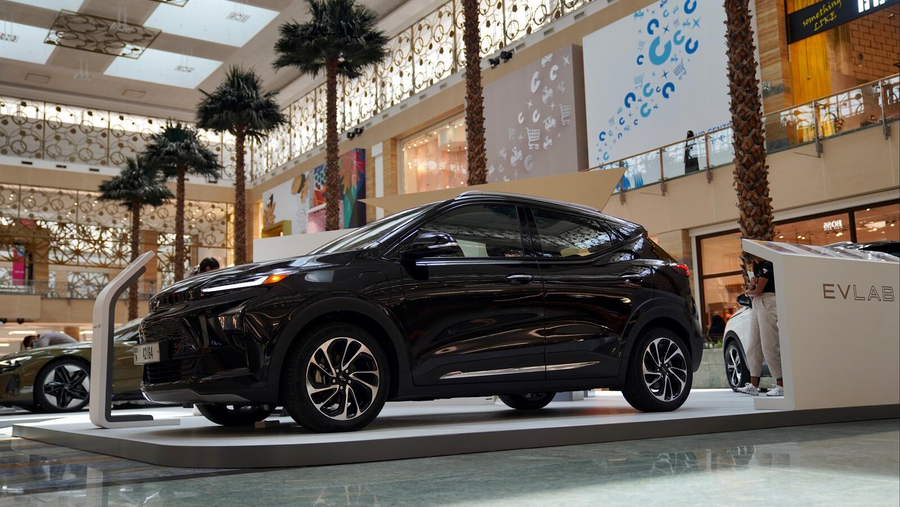 ’شفروليه بولت EUV‘ الجديدة كلّياً تظهر للمرّة الأولى أمام الجمهور بالتعاون مع EV Lab