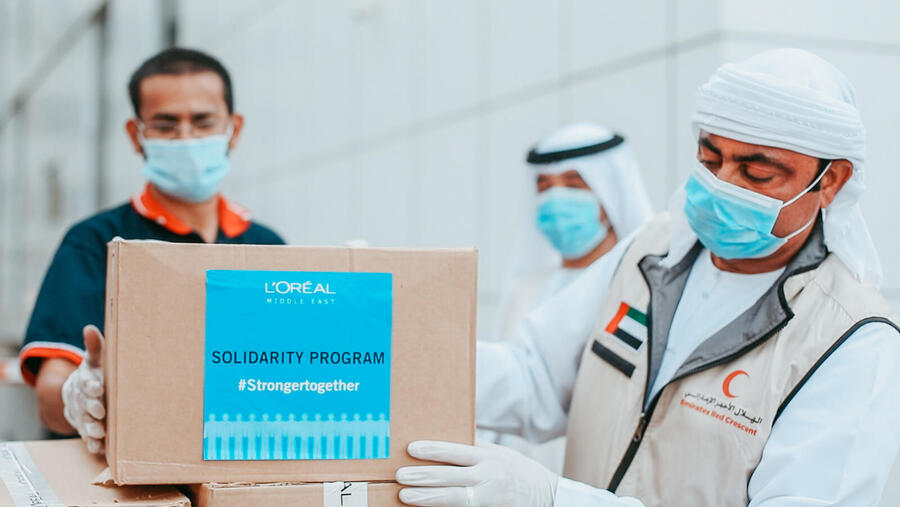 "هيئة الهلال الأحمر الإماراتي"وشركة لوريال الشرق الأوسط تتعاونان لدعم "صندوق الإمارات وطن الإنسانية" عبر توفير أكثر من 58 ألف منتج للعناية الأساسية للمجتمعات المتضررة من الأزمة الاقتصادية الناجمة عن الوباء
