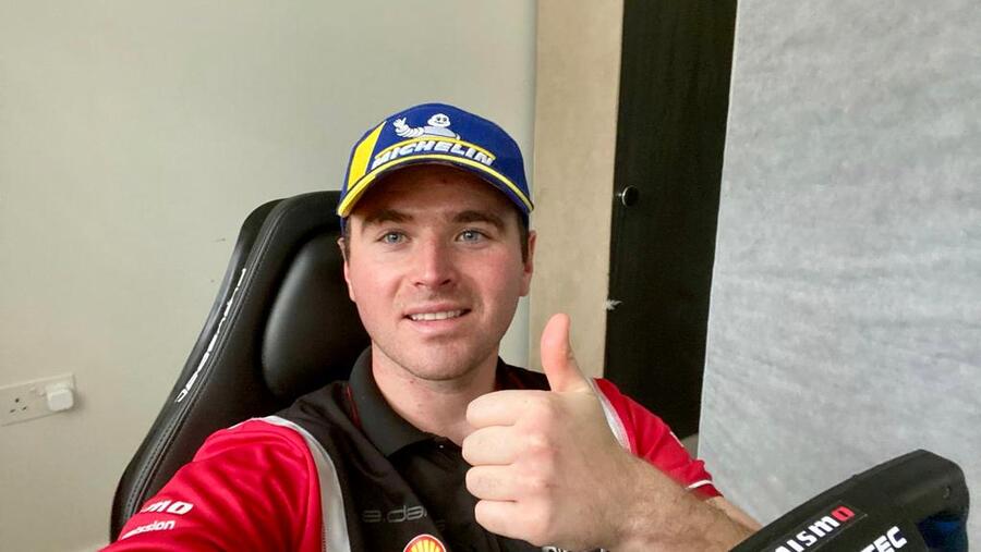 فريق "نيسان إي. دامس" يفوز في الجولة النهائية من تحدي سباق "أي بي بي فورمولا إي" من المنزل