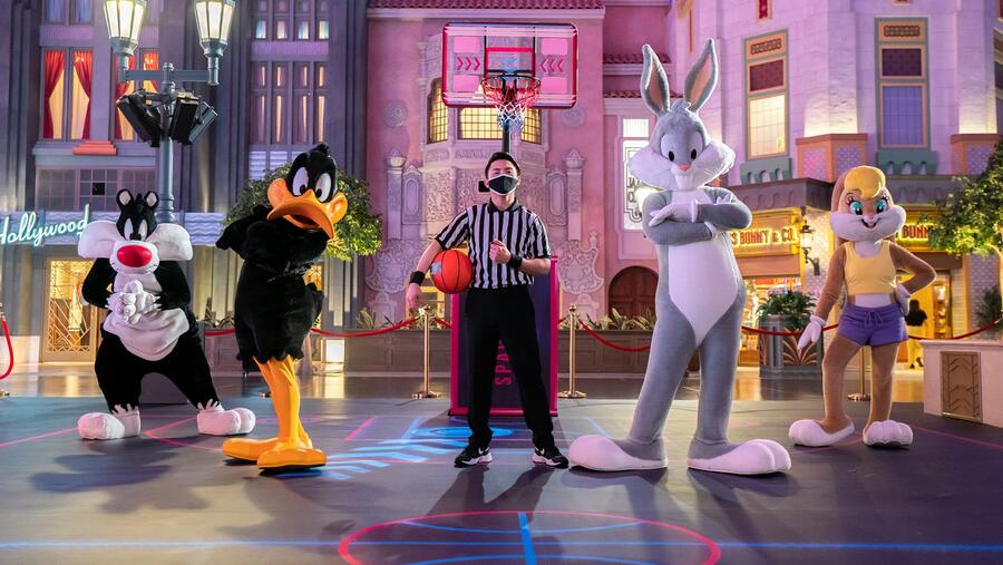 عالم وارنر براذرز أبوظبي تعلن عن استضافة عرض ترفيهي مستوحى من أحداث الفيلم المرتقب "سبيس جام: إرث جديد"