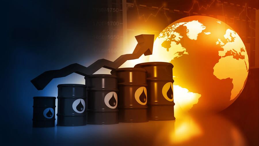 النفط عند أعلى مستوياته المسجلة في عامين في ظل توقعات بتشديد أوضاع السوق