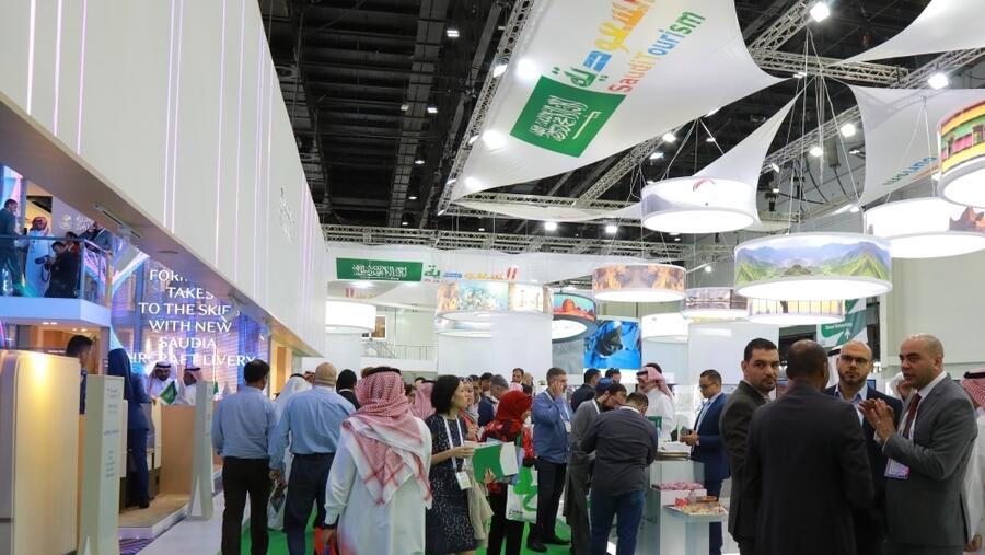السعودية تستقبل 21.3 مليون زائر بحلول عام 2024 حسب تقرير سوق السفر العربي
