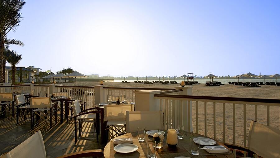 تناولوا أشهى المأكولات في فندق سانت ريجيس أبوظبي خلال شهر يونيو