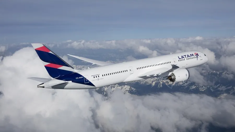 طائرة الإمارات الإيرباص A380