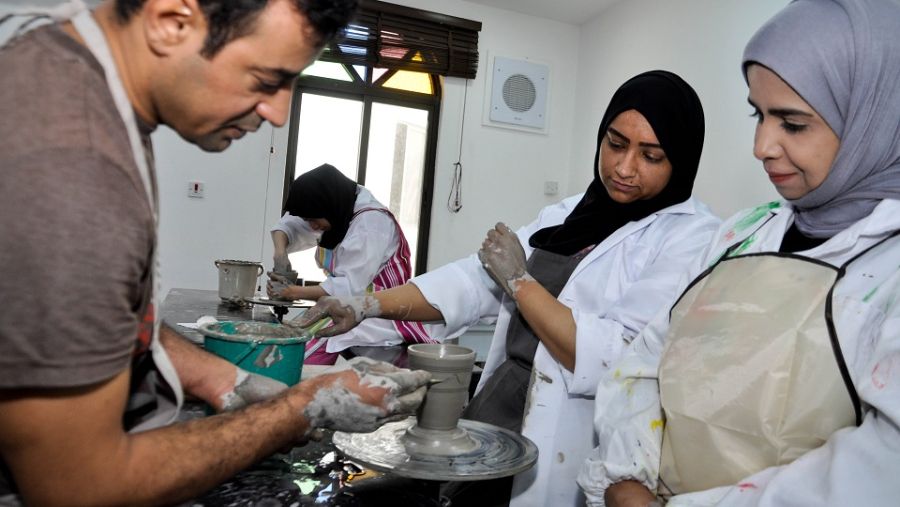 خلال الحدث