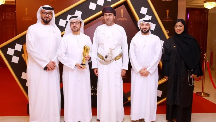 نالت طيران الإمارات جائزة "أفضل خدمات متكاملة" ضمن جوائز مطارات عُمان 2019، وذلك تقديراً لخدماتها المتفوقة ومنتجاتها المبتكرة وتميزها التشغيلي، ما يوفر للمسافرين العمانيين إلى دبي وعبرها تجربة سفر لا تضاهى.