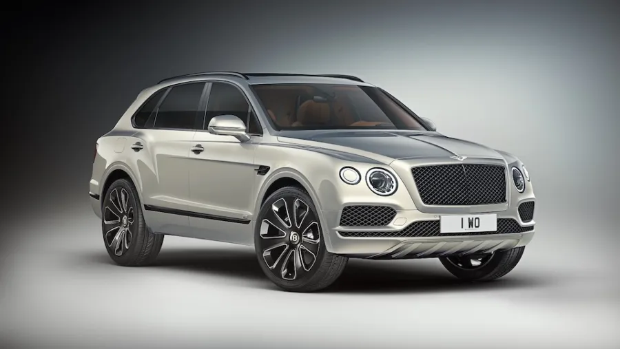 Bentley Bentayga V8 Design Series_Exterior Extreme Silver & Newmarket