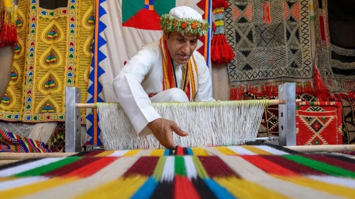 Flower men of Saudi Arabia (vice.com)