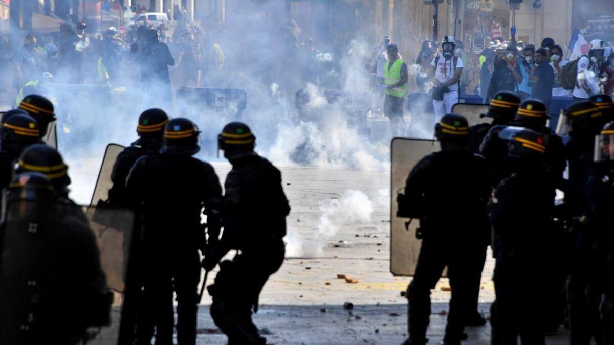 Protesters face French anti-riot police officers during an anti-government demonstration called by the "Yellow Vests" (Gilets Jaunes) movement on September 7, 2019 in Montpellier, southern France. Pascal GUYOT / AFP