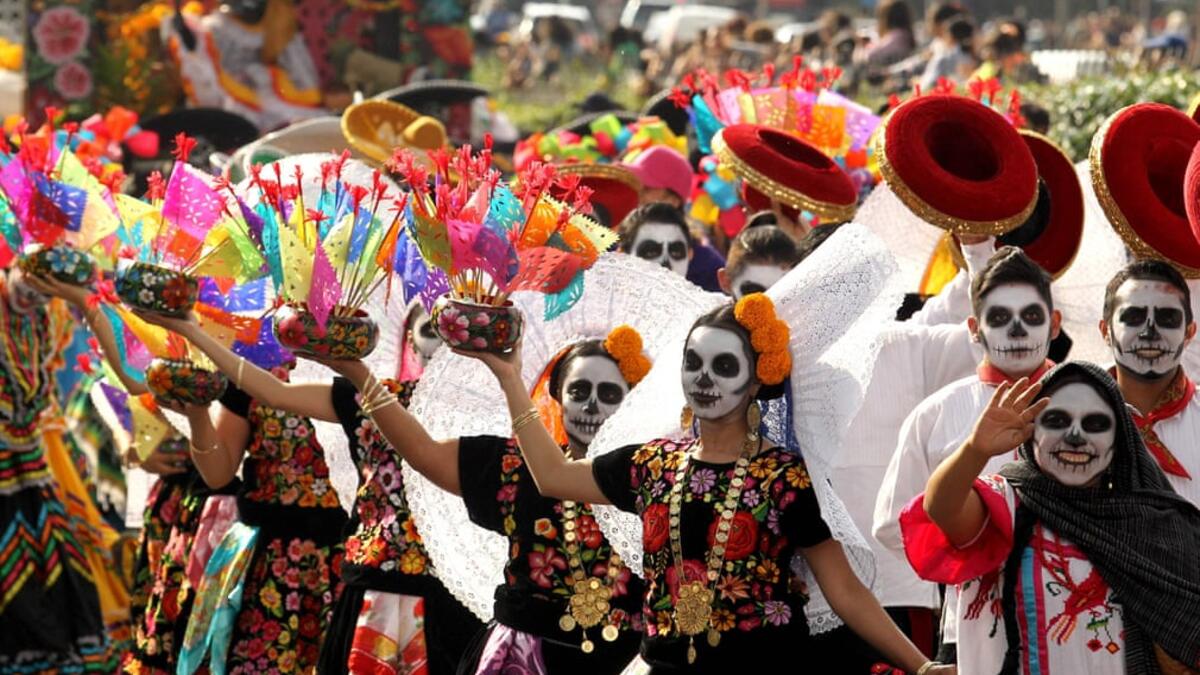 Party in The Graveyard! Mexico's Day of The Dead Al Bawaba Party in The Graveyard! Mexico's Day of The Dead Al Bawaba