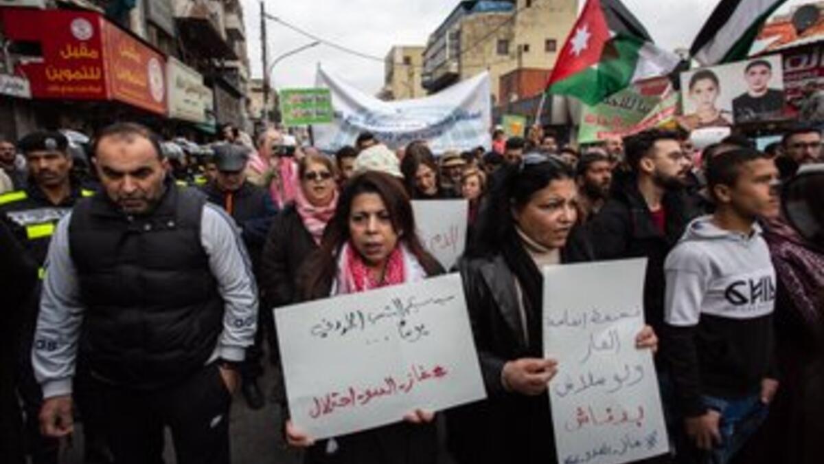 Mass demonstration kicks off in downtown Amman against the country's gas deal with Israel. Twitter