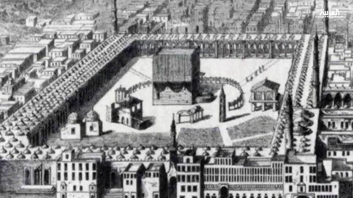 تفشي الطاعون: في عام 1814، مات نحو 8 آلاف شخص جراء تفشي الطاعون في بلاد الحجاز، ما أدى إلى توقف الحج في سنة الطاعون.