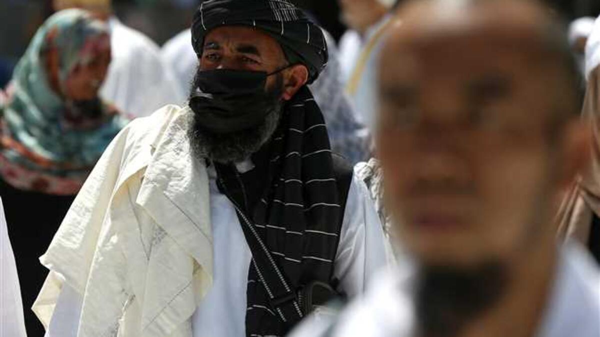 داء الماشري: انتشر في مكة المكرّمة، فمات به خلق كثير، وفيها ماتت جمال الحجيج في الطريق من العطش ولم يصل منهم إلى مكة المكرّمة إلا القليل؛ بل مات أكثر مَن وصل منهم بعد الحج".