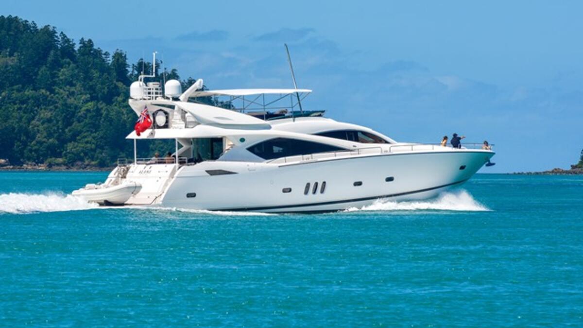 وأضافت الشركة بأن عائلة واحدة استأجرت يختًا لتسعة أسابيع، وهناك حجوزات أخرى لفترات أطول.