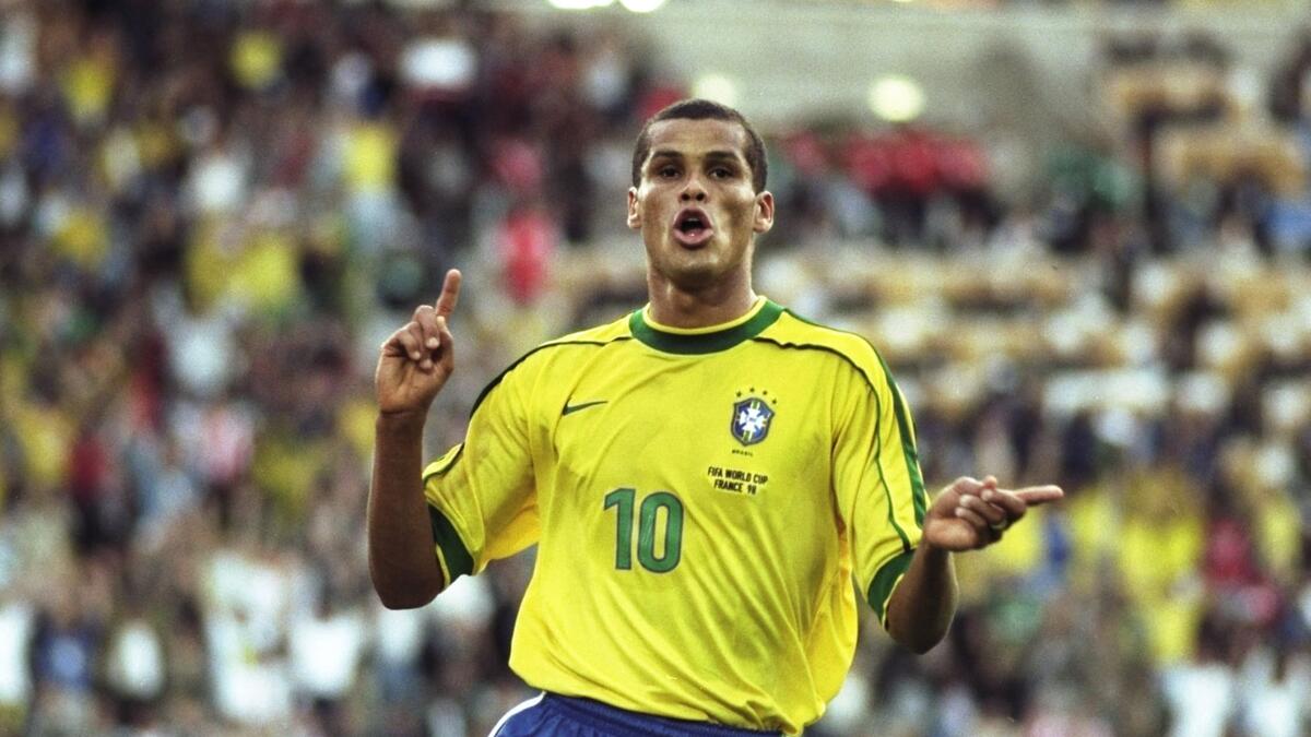 ريفالدو (1991-2015) بعمر 43 عاماً