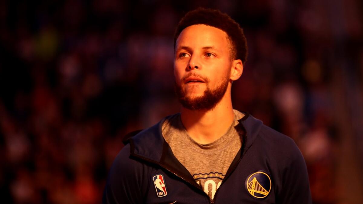 المركز السادس: لاعب كرة السلة ستيفين كيري وجنى 74.4 مليون دولار