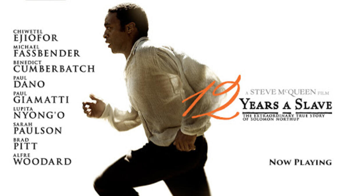 فيلم Years a Slave 12: أنتج عام 2013، وتدور أحداثه حول رجل أمريكي من أصل إفريقي عمل  لمدة 12 عامًا في مزارع ولاية لويزيانا، بعد تعرضه للاختطاف من أسرته في واشنطن وبيع كعبد وفقد حريته ومكانته الاجتماعية.