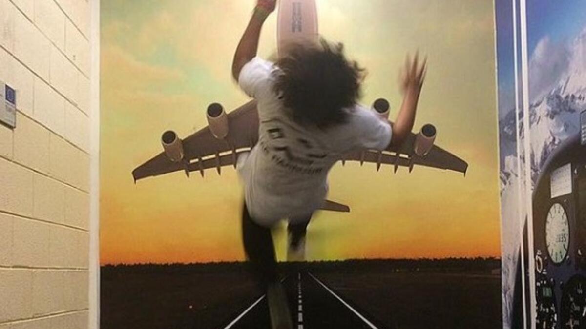 Hamzar Mekkaoui, 26, performs parkour (Instagram)