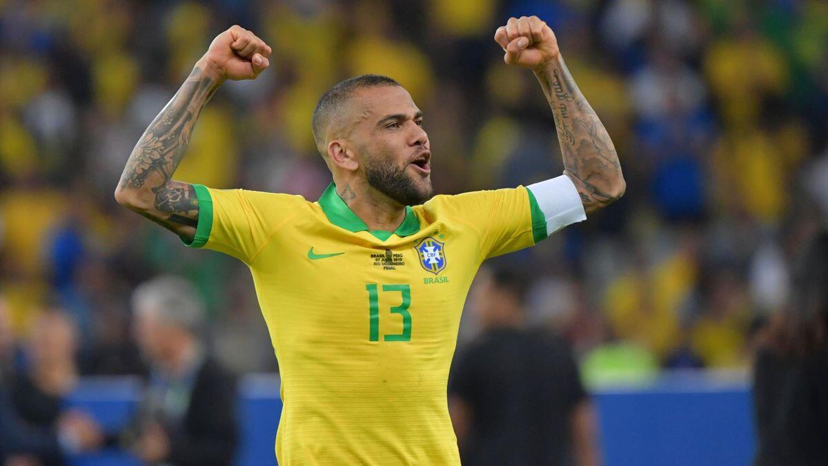 داني ألفيش (41 لقباً)