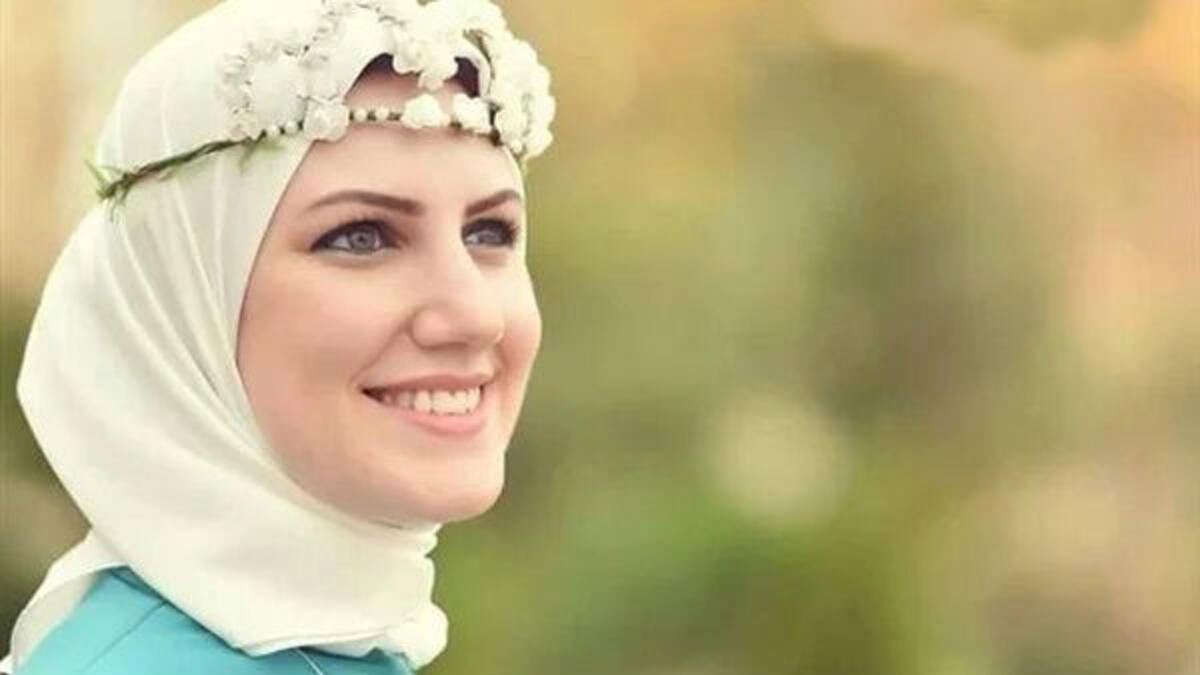 في 2003 نشرت العديد من المواقع أن معز مسعود تزوج من فتاة حسناء تدعى سارة حورية إحدى خريجات الجامعة الأمريكية، ولشدة جمالها حصلت على لقب ملكة جمال الجامعة الأمريكية.