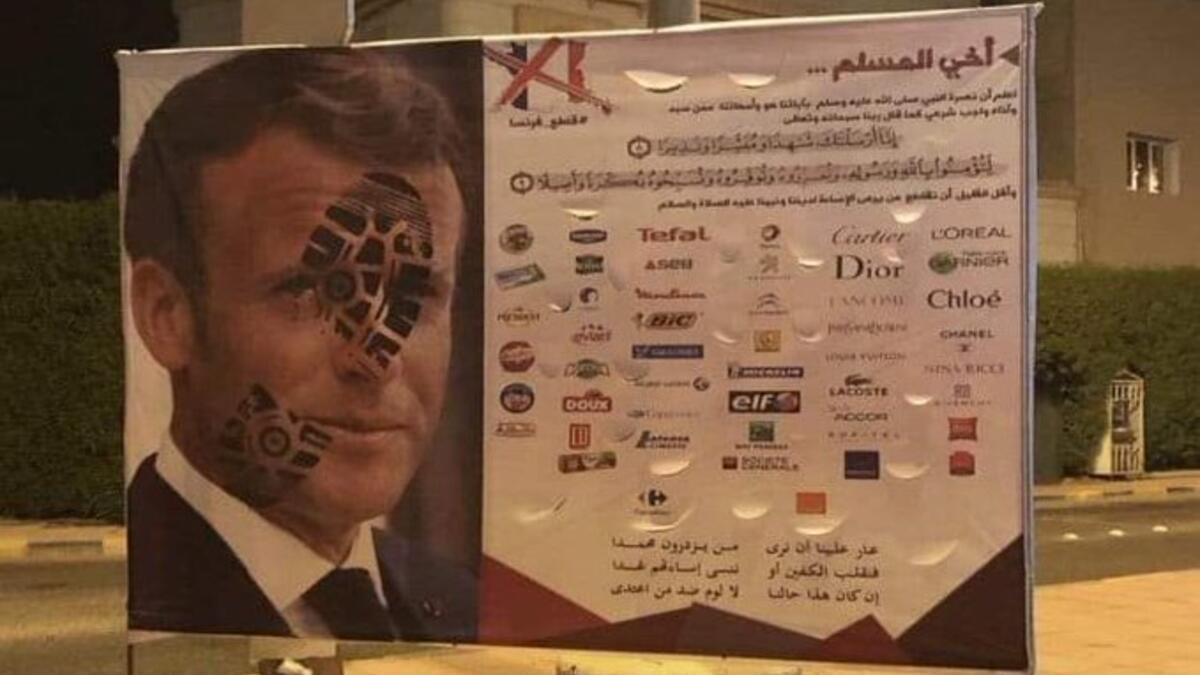 A street sign calling for the boycott of French products after Macrons anti-Muslim remarks. (Twitter)