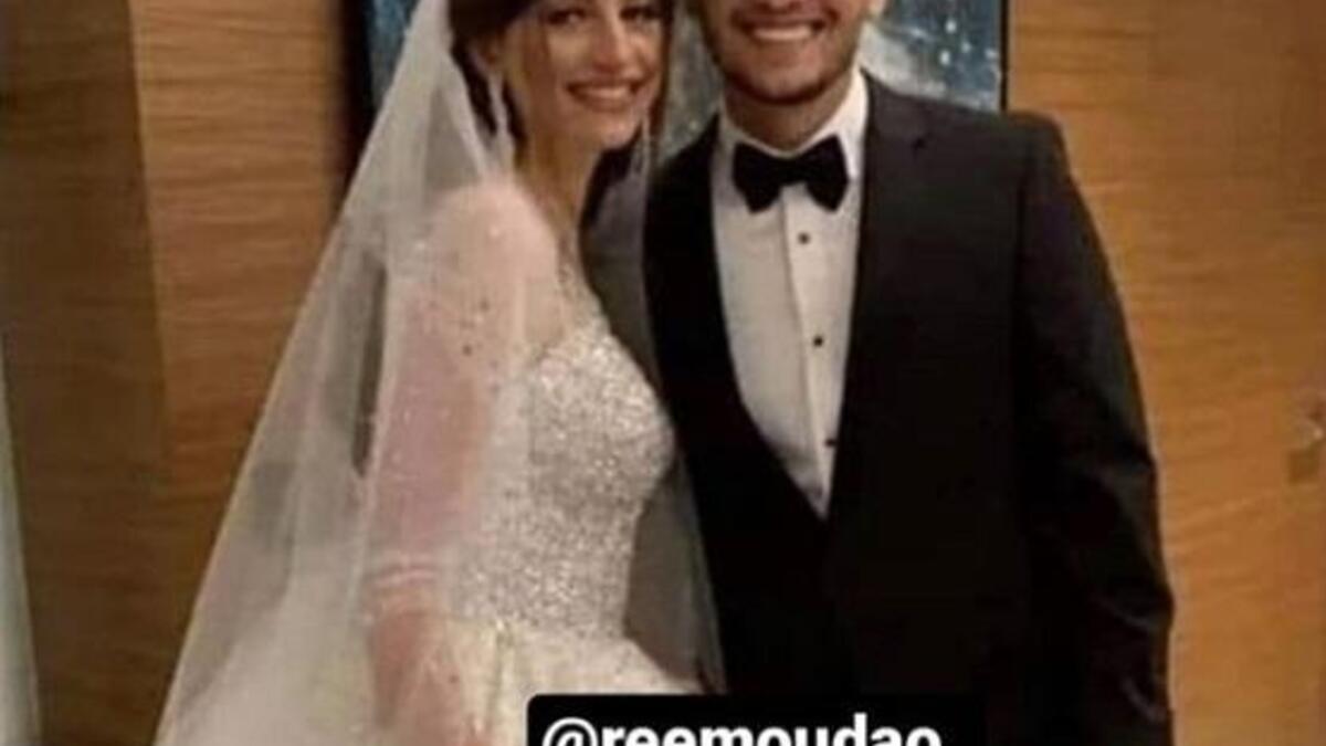 ويعيش عساف حاليًا مع زوجته في الإمارات، حيث ارتبط هناك بالعمل مع شبكة mbc لكن القرار الاسلرائيلي لم يتأخر كثيرًا إذ حذفت قناة "أراب أيدول" على يوتيوب أغنية "علي الكوفية".