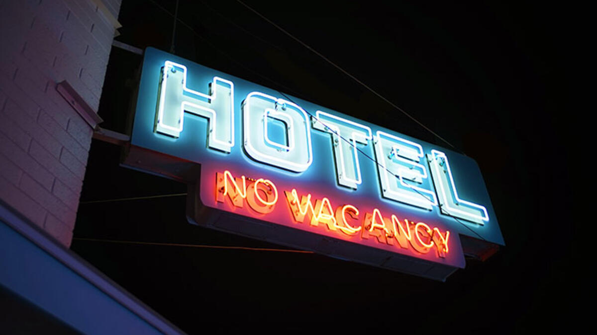 قدرة استيعاب الفندق: تمامًا مثل المطاعم، ستحد الفنادق من قدرة استيعابها لبعض الوقت في ظل الجائحة.