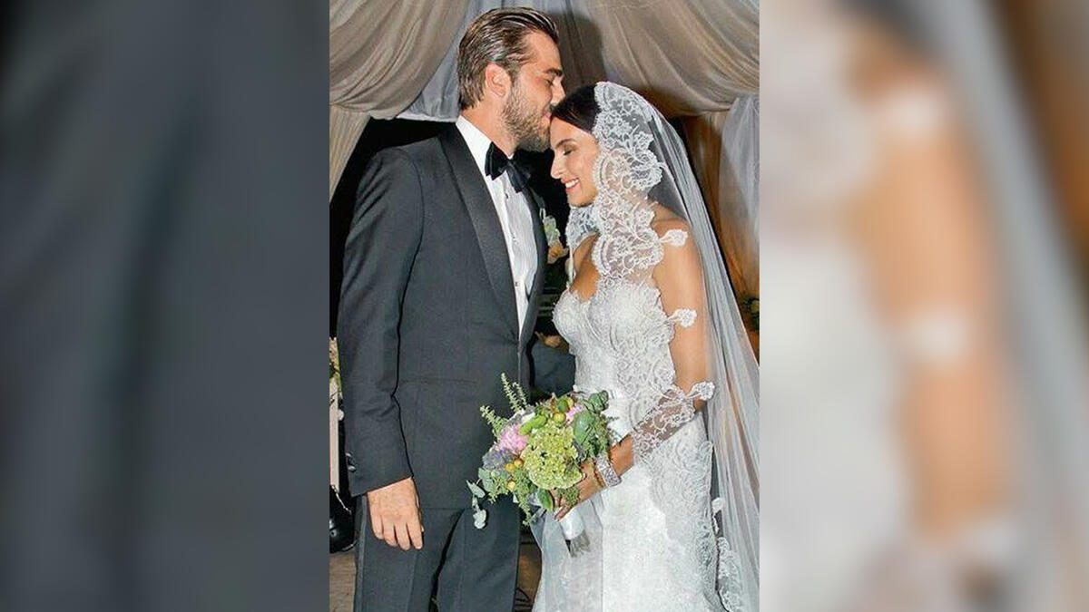 Engin Altan Duzyatan and Neslisah Alkoclar - 2014