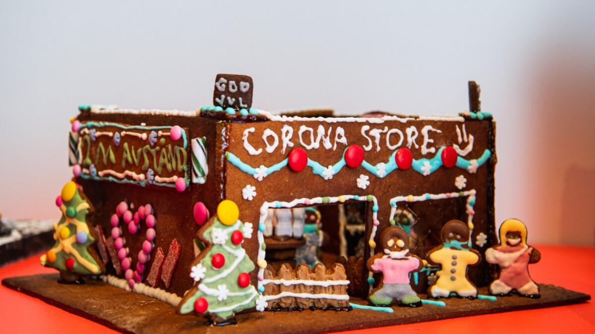 With more than one hundred entries from members of the public based around the theme of distance, staff at the museum have produced 3D scans of every entry. While members of the public would usually come to visit the exhibition in the Swedish capital, due the the Covid-19 pandemic, the gingerbread houses are stored at the museum and fans can visit ArkDes's website to view the entries, which include models of Sweden's state epidemiologist Anders Tegnell, climate activist Greta Thunberg, gnomes wearing surgic