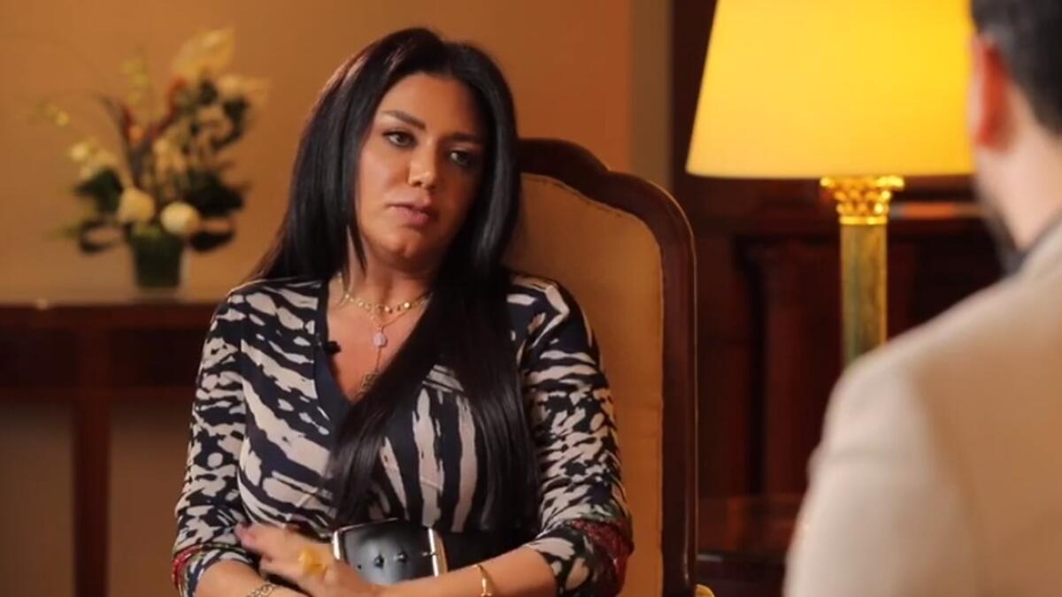 واتهم نبيه الوحش، أحد المحامين مقدمي البلاغ ضد رانيا، في البلاغ الذي تقدم به إلى النائب العام أنها تقدم جنسًا صريحًا إلى الأسرة المصرية من خلال تصريحاتها عن مفاتنها، وملابسها التي لا تتناسب مع العادات والتقاليد المصرية.