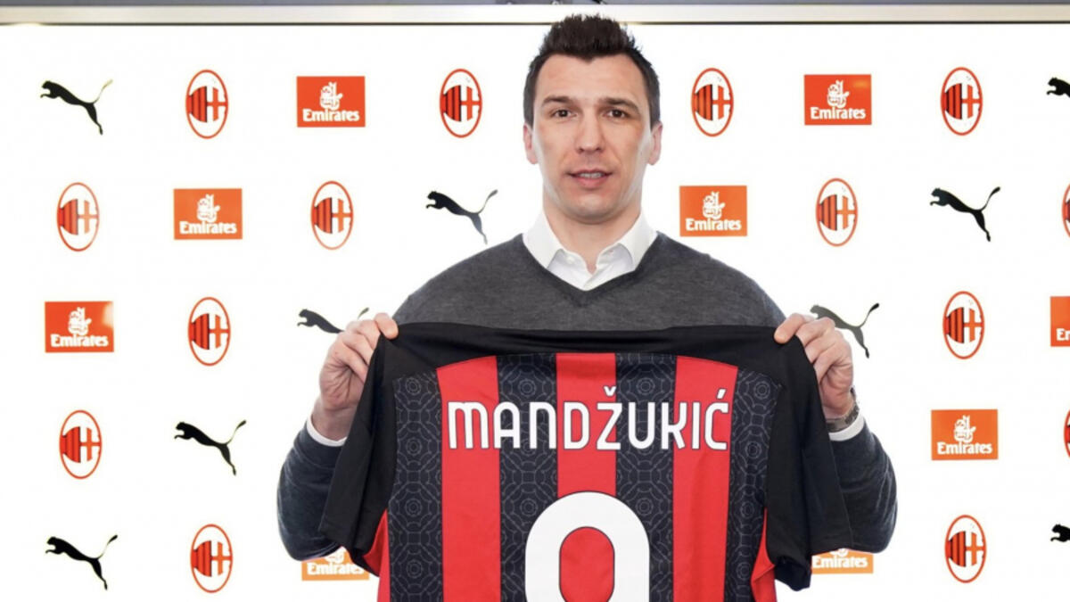 المهاجم الكرواتي ماريو ماندجوكيتش: لاعب حر انتقل إلى ميلان مجاناً