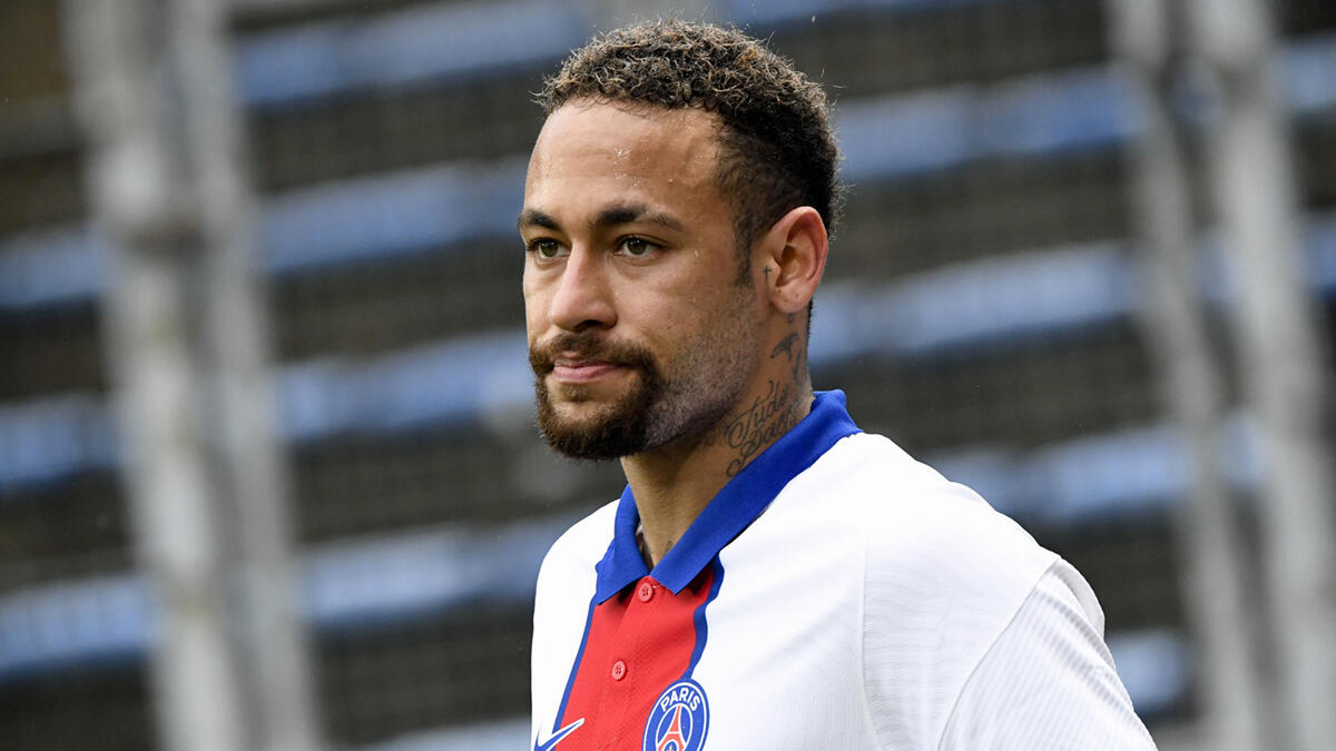 5- البرازيلي نيمار (باريس سان جيرمان) وسعره 115 مليون يورو