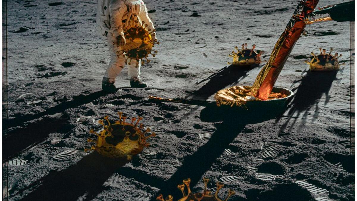 فئة الإبداع: للمصور "مارك هاميلتون جروشي" من المملكة المتحدة عن سلسلة صوره المُعدلة من وكالة ناسا ومختبر الدفع النفاث.