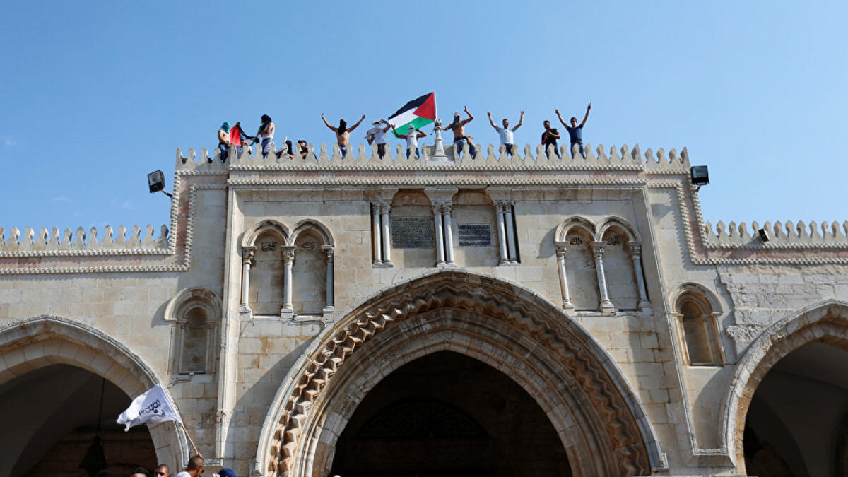 2017: هبّة باب الأسباط، أقدم الاحتلال على تركيب بوابات إلكترونية، لتفتيش الداخلين إلى الحرم القدسي، عبر باب الأسباط، بذريعة العملية التي نفذها ثلاثة شبان داخل ساحات المسجد الأقصى عبر إطلاق النار على جنود الاحتلال ما أدى إلى استشهادهم.