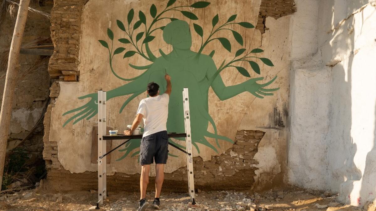 Fikos tries to combine ancient Greek mythology with the Byzantine iconography