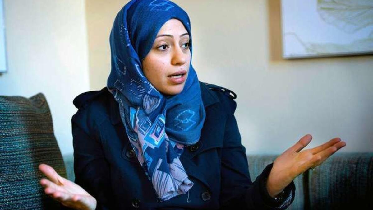 في 2009: بموجب نظام "وصاية ولي الأمر" رفع والداها عليها دعوى عقوق، وصدر بحقها مذكرة اعتقال، وفي يوليو انتقلت من الملجَأ النسائي إلى بيت أخيها، ورفعت قضية العضل ضد والدها الذي منعها من الزواج.