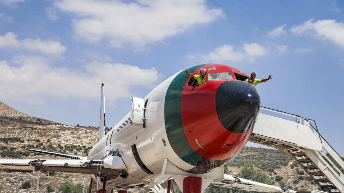 Palestinian twin turn airplane into a restaurant