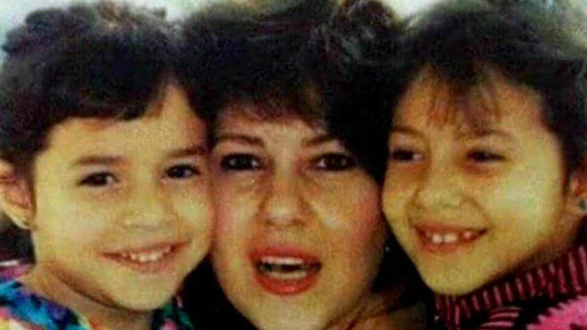 Donia and Amy with mommy Dalal