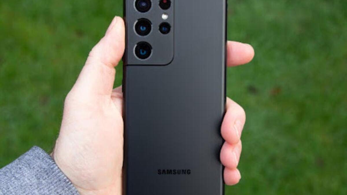 1. Samsung Galaxy S21 Ultra