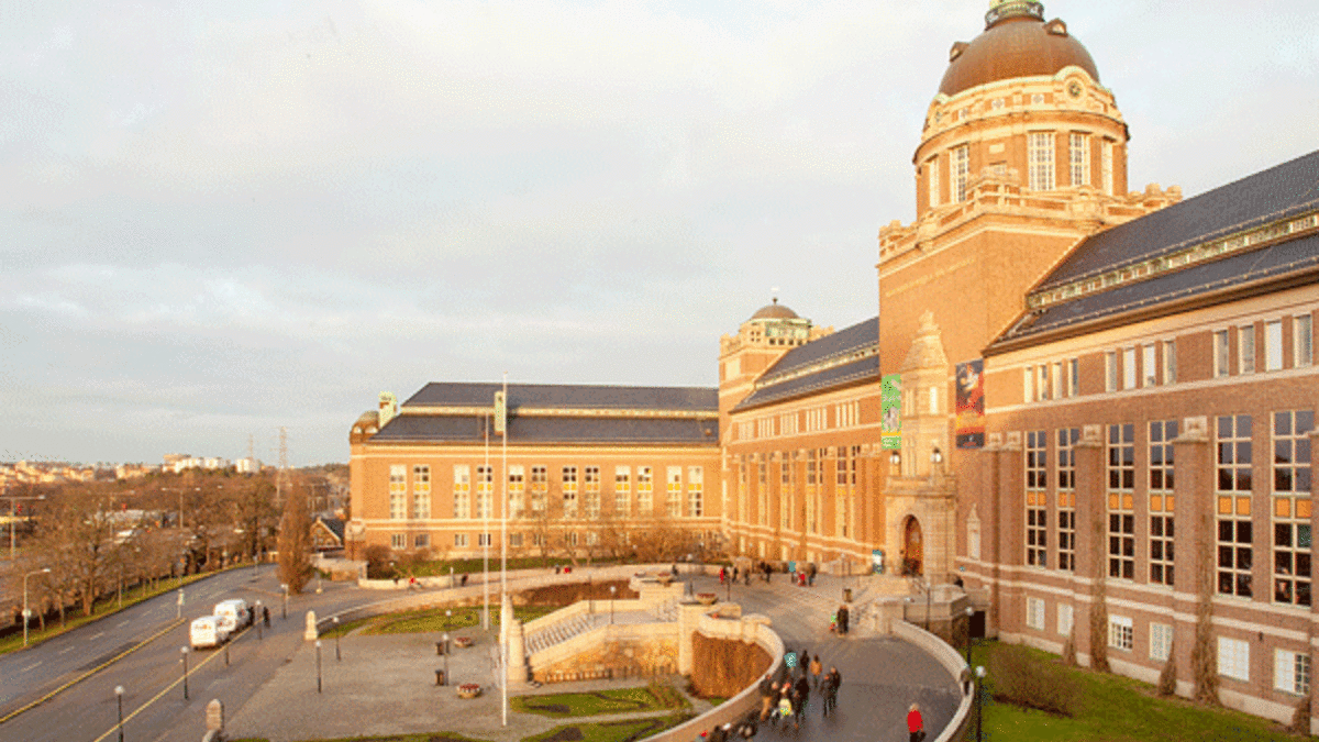 المتحف السويدي للتاريخ الطبيعي: تأسس هذا المتحف في عام 1819 بواسطة الأكاديمية الملكية السويدية للعلوم.