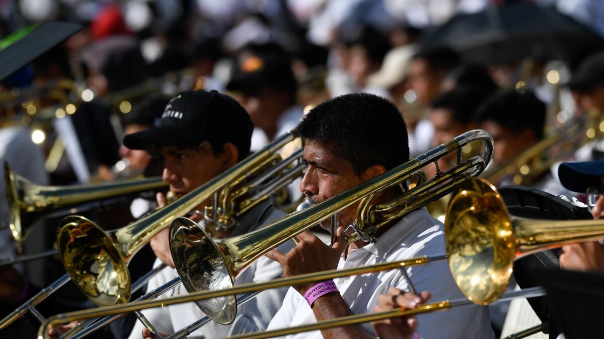 Venezuelan musicians form the world's largest orchestra